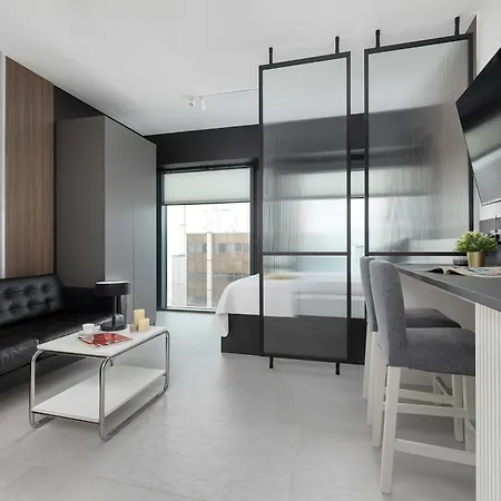 Stylish In The Center With Air Conditioning And Parking By Renters Апартаменты Катовице