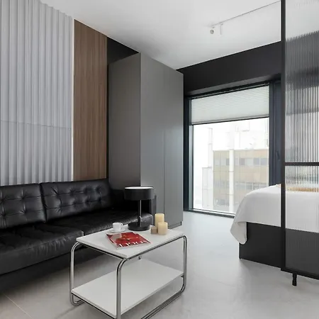 Stylish In The Center With Air Conditioning And Parking By Renters Апартаменты