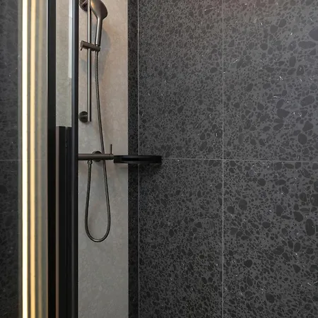 Stylish In The Center With Air Conditioning And Parking By Renters Апартаменты Катовице